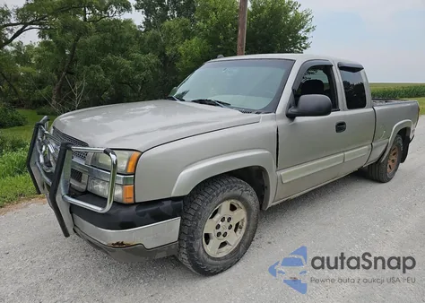 2005 Chevrolet Silverado K1500 из США, поврежденный, VIN 1GCEK19Z55Z236430
